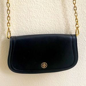 TORY BURCH CROSS BODY!